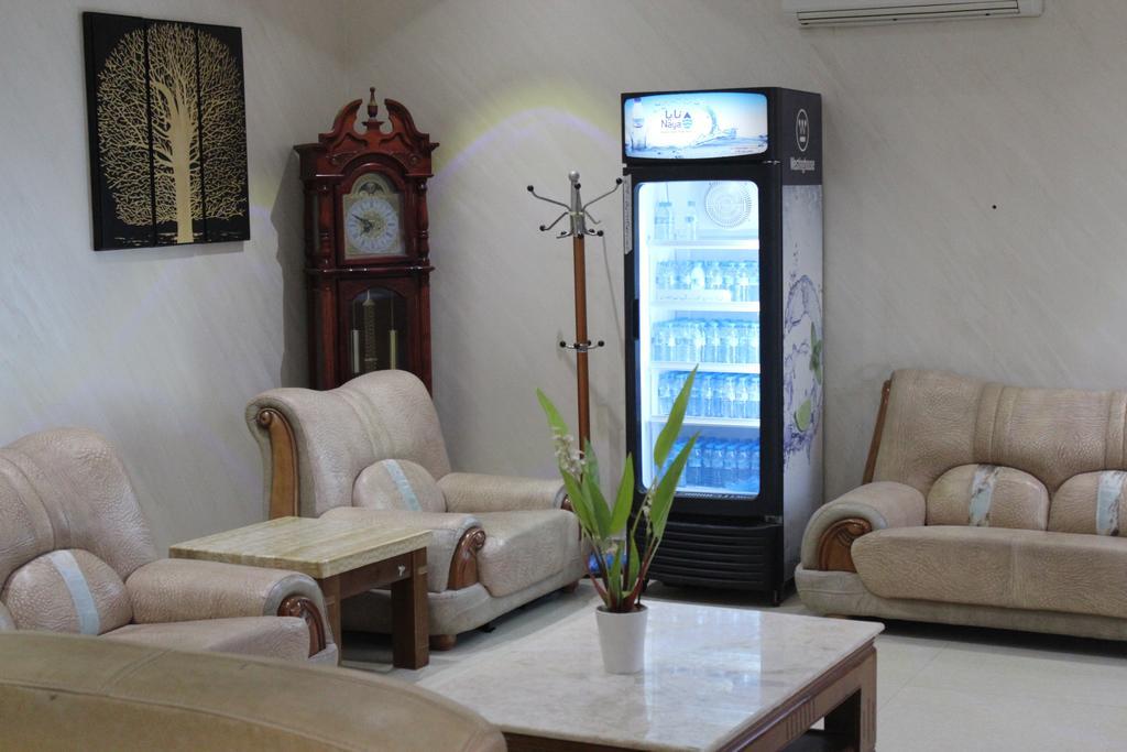 Nozul Al Leqa Apartments Al Kharj Bagian luar foto